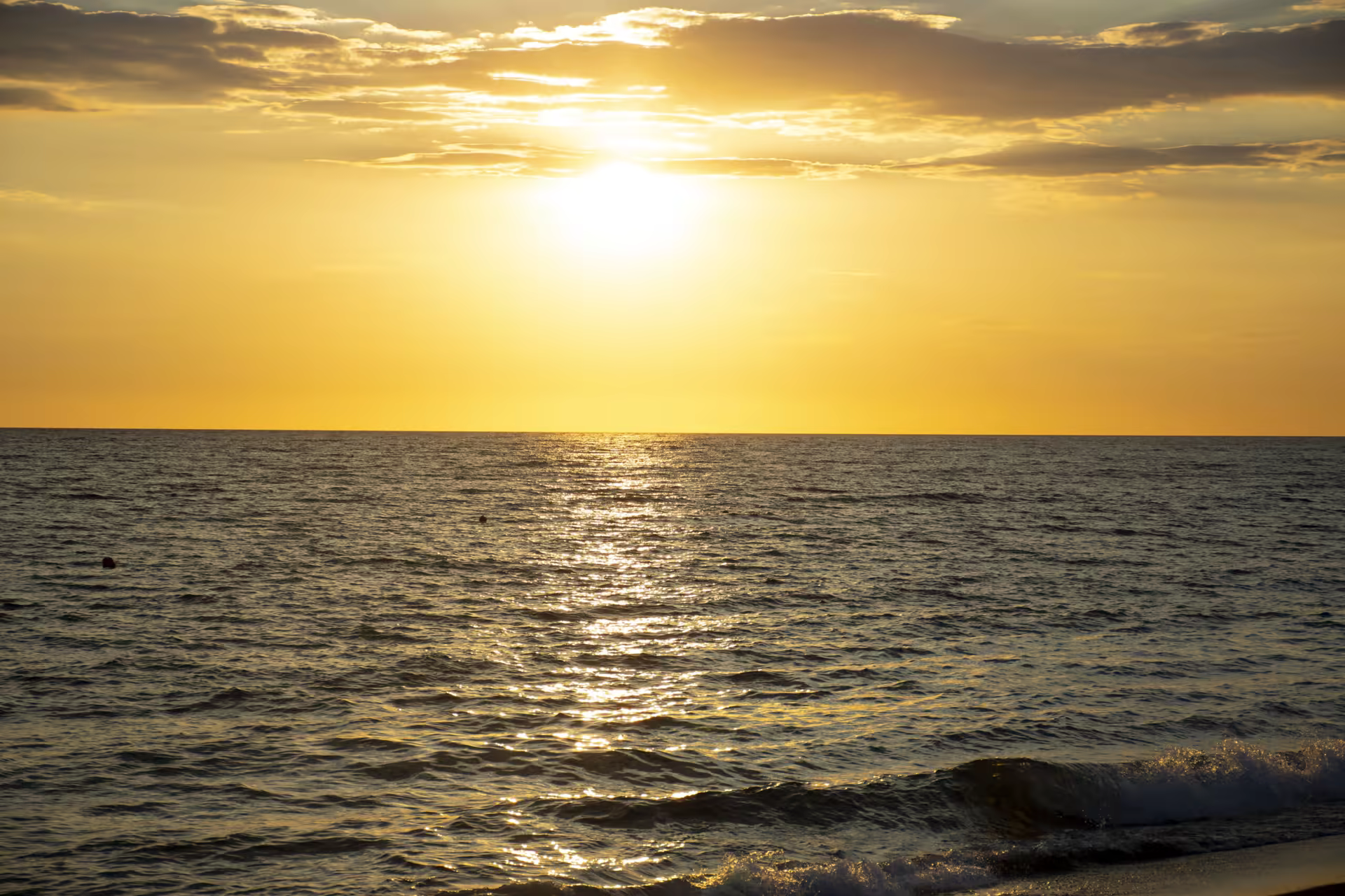 Il tramonto sul mare